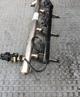 Chevrolet Traverse I Fuel main line pipe 12621094 0261555054 0200136991