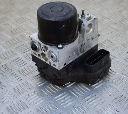 Lexus IS 220D-250-350 ABS Pump 4454053060