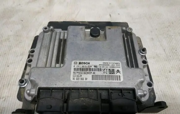 Peugeot 5008 Engine control unit/module ECU 9666986680