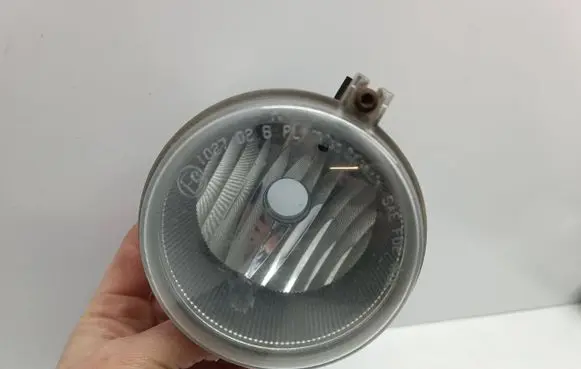 Dodge Caliber Front fog light 04805857AA 331800