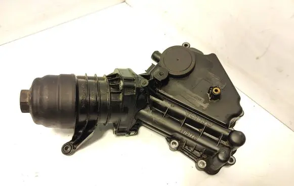 Volvo V60 Oil filter mounting bracket 30757730