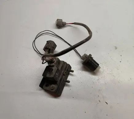 Mazda 6 Window wiper relay 3301061091