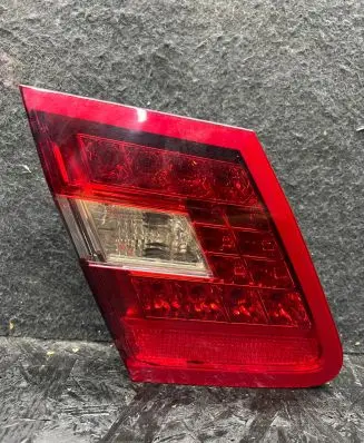 Mercedes-Benz E W212 Tailgate rear/tail lights A2129060358 483523