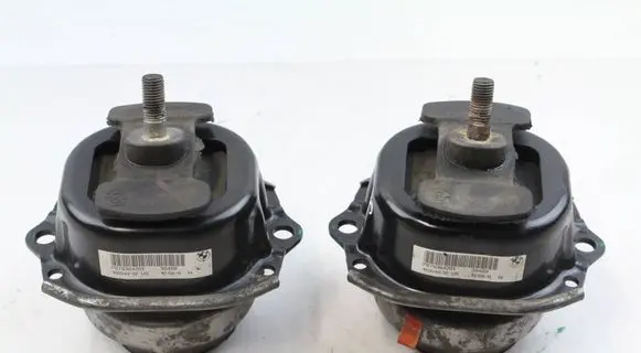 BMW X5M E70 Engine mount bracket 6793642 22116793642