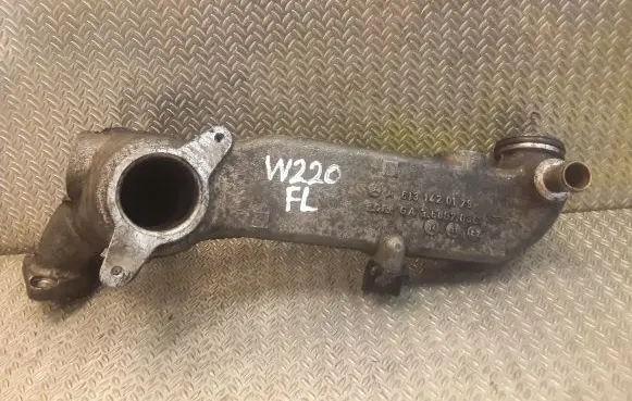 Mercedes-Benz S W220 EGR valve cooler 6131420179 A6131420179