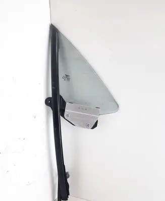 Bentley Continental Front triangle window/glass 3W0837412E