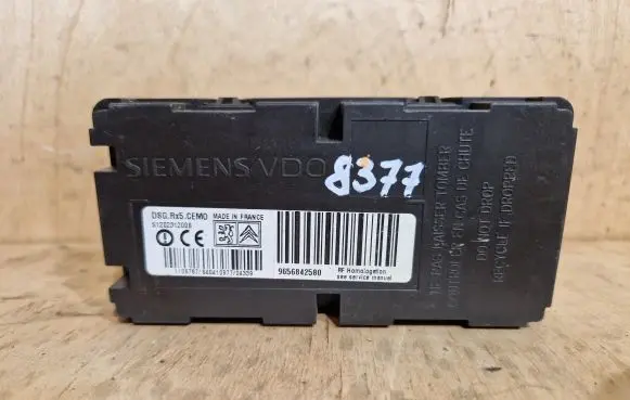 Peugeot 607 Tire pressure control unit 9656842580 S120231200B