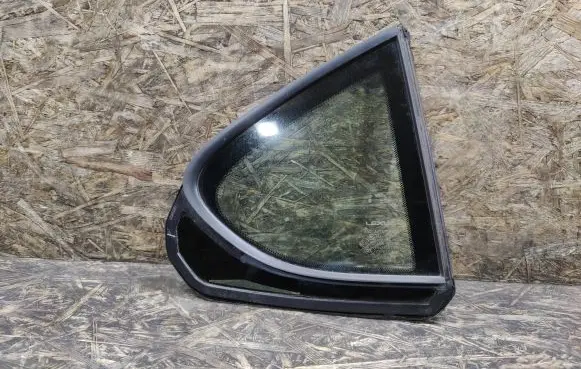 Lexus LS 460 - 600H Rear vent window glass 