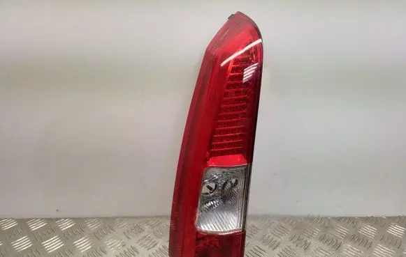 Volvo V70 Rear/tail lights 30722645