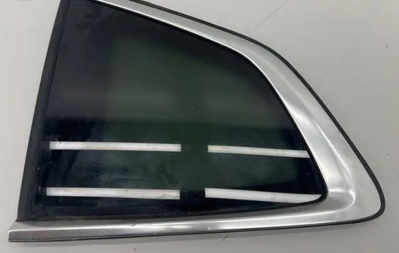 BMW X3 G01 Rear side window 7410063