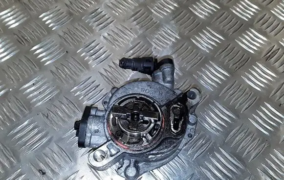 Peugeot 5008 Vacuum pump 9604021880