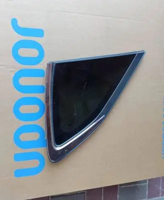 Hyundai Tucson TL Rear side window 43R000392 E001143P DOT184AS3M532