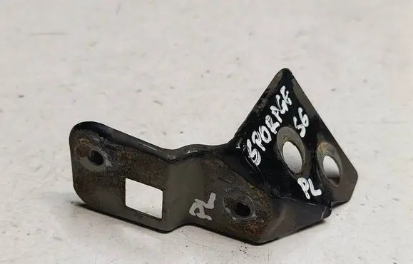 KIA Sportage Fender mounting bracket AWF63AW52F8A4