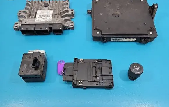 Renault Megane III Engine control unit/module ECU 237100120R IMPRK1558490