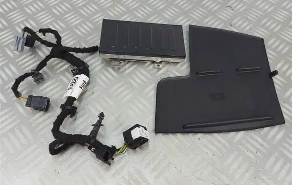 Ford Kuga III Wireless charging module M1PT-19J235-AA