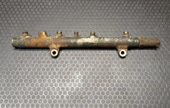 Renault Trafic II (X83) Fuel main line pipe 7700114017 0445214024