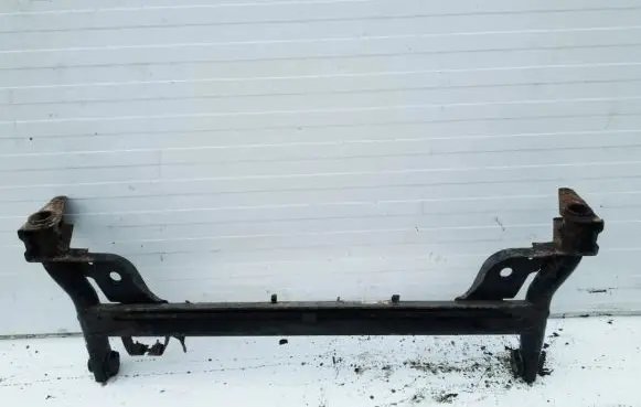 Renault Clio II Rear subframe 