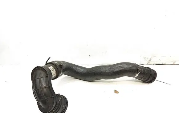 Opel Astra J Intercooler hose/pipe 13345556 360578926