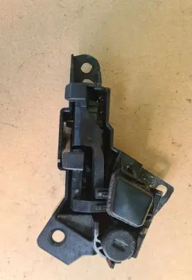 BMW 5 F10 F11 Armrest lock 1600320 03F1010023