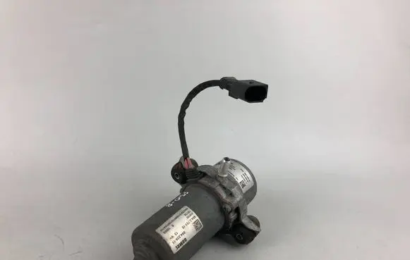 BMW 3 F30 F35 F31 Vacuum pump 6851289