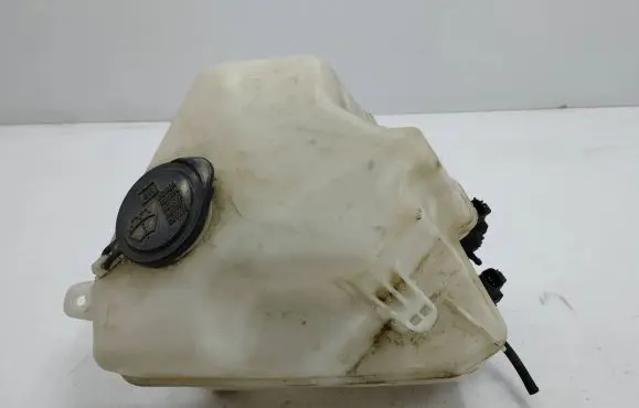 Toyota Prius (XW20) Windshield washer fluid reservoir/tank 060851145