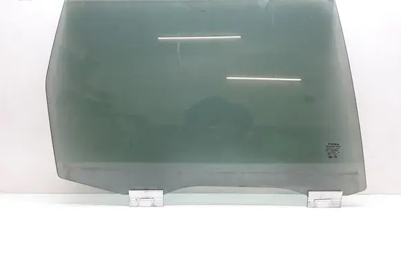 Volvo V70 Rear door window glass