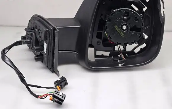 Front door electric wing mirror