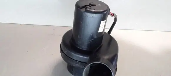 Intake resonator