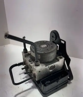 Volkswagen Golf SportWagen ABS Pump 5Q0907379AB