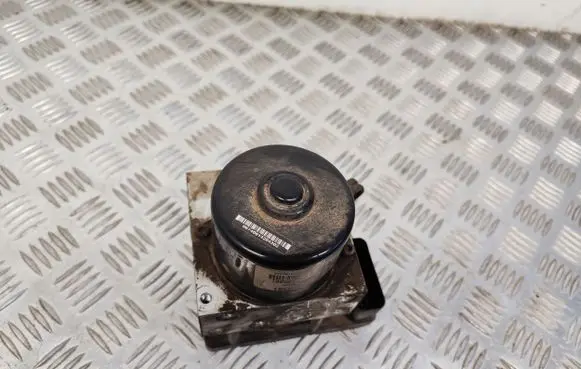 Volvo V70 ABS Pump 9496942