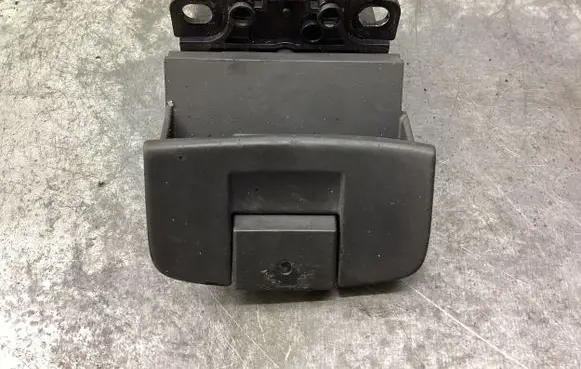 Renault Espace - Grand espace IV Hand parking brake switch 8200048590