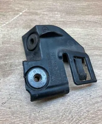Volkswagen PASSAT CC Headlight/headlamp mounting bracket 3C8805299A