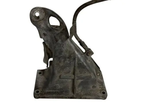 BMW 3 E46 Engine mounting bracket 1094694 22111094694 1724740