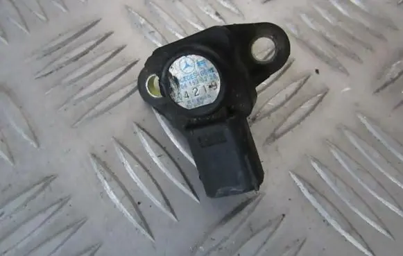 Mercedes-Benz C W203 Air pressure sensor a0041533328