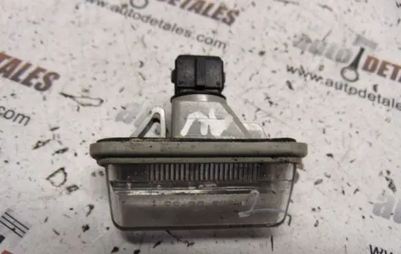 Toyota Avensis T250 Number plate light