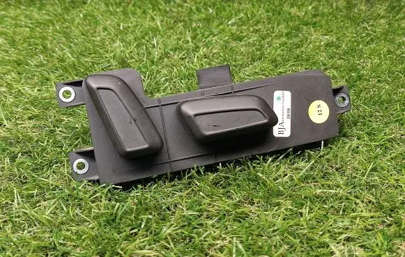 Audi Q7 4L Seat control switch 4L0959748