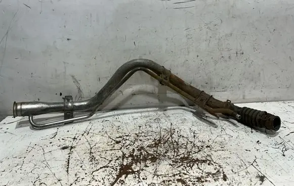 Honda FR-V Fuel tank filler neck pipe 