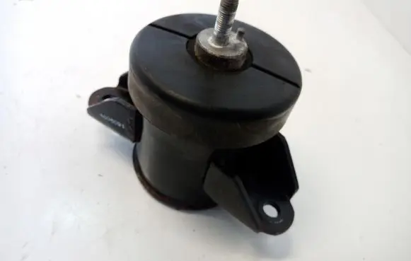 Nissan Leaf II (ZE1) Engine mount vacuum valve 17786088380