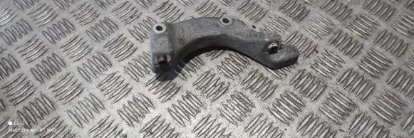 Volvo XC60 A/C compressor mount bracket 31401869