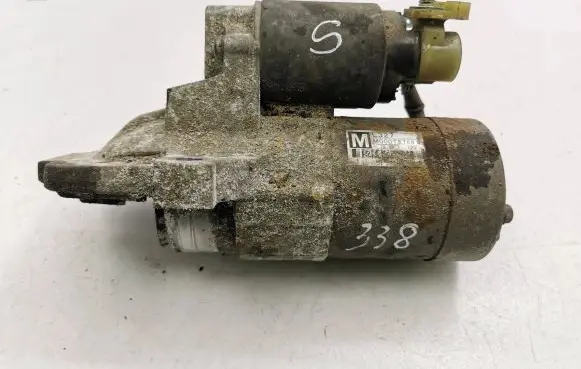 Mazda CX-7 Starter motor M000T87681