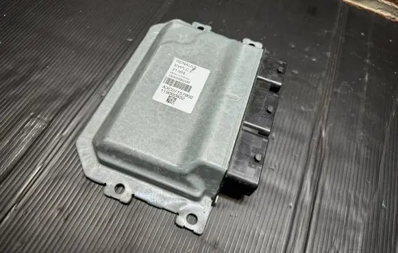 Renault Zoe Engine control unit/module ECU 283G09822R 119060832 A3C07157902