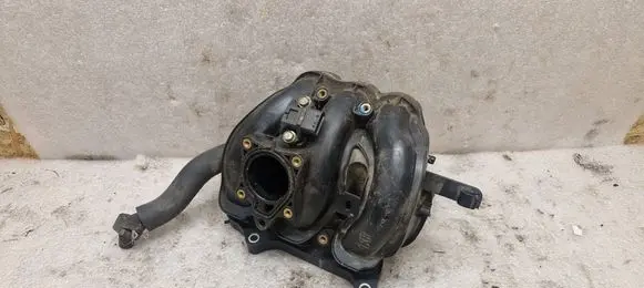 Toyota Yaris Intake manifold 1KR