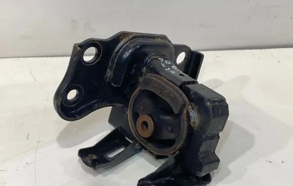 Toyota Avensis T270 Gearbox mount TRP8AV94067