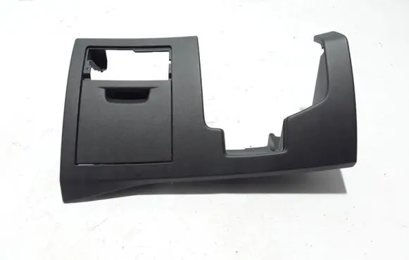 Renault Latitude (L70) Panel trim 689210040R