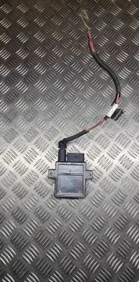 BMW 5 E60 E61 Glow plug pre-heat relay 759959Z6
