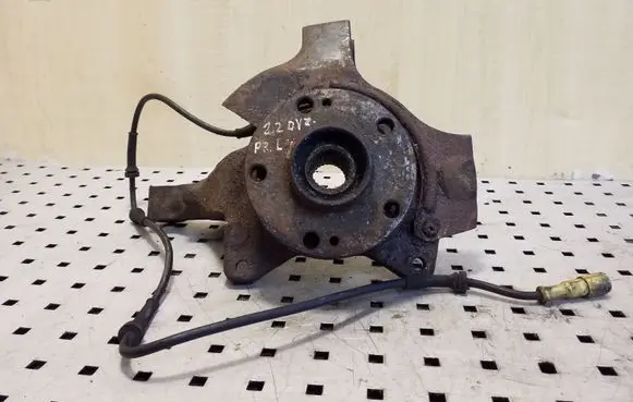 Renault Espace III Front wheel hub