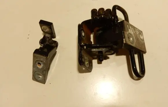 Front door hinge set