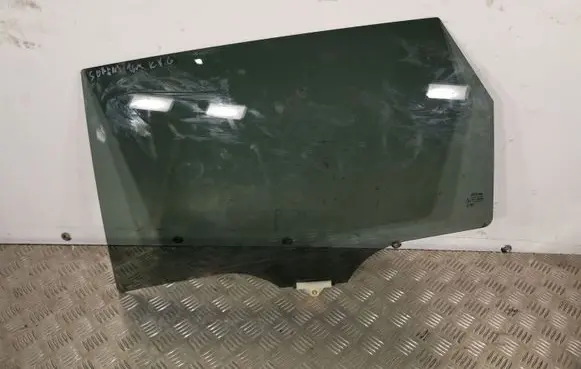 KIA Sorento Rear door window glass 43R000399