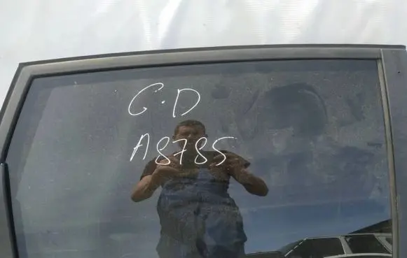 Ford Fiesta Rear door window glass