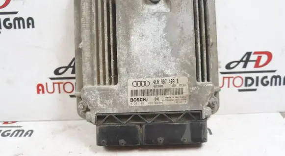 Audi A8 S8 D3 4E Engine control unit/module 4E0907409B